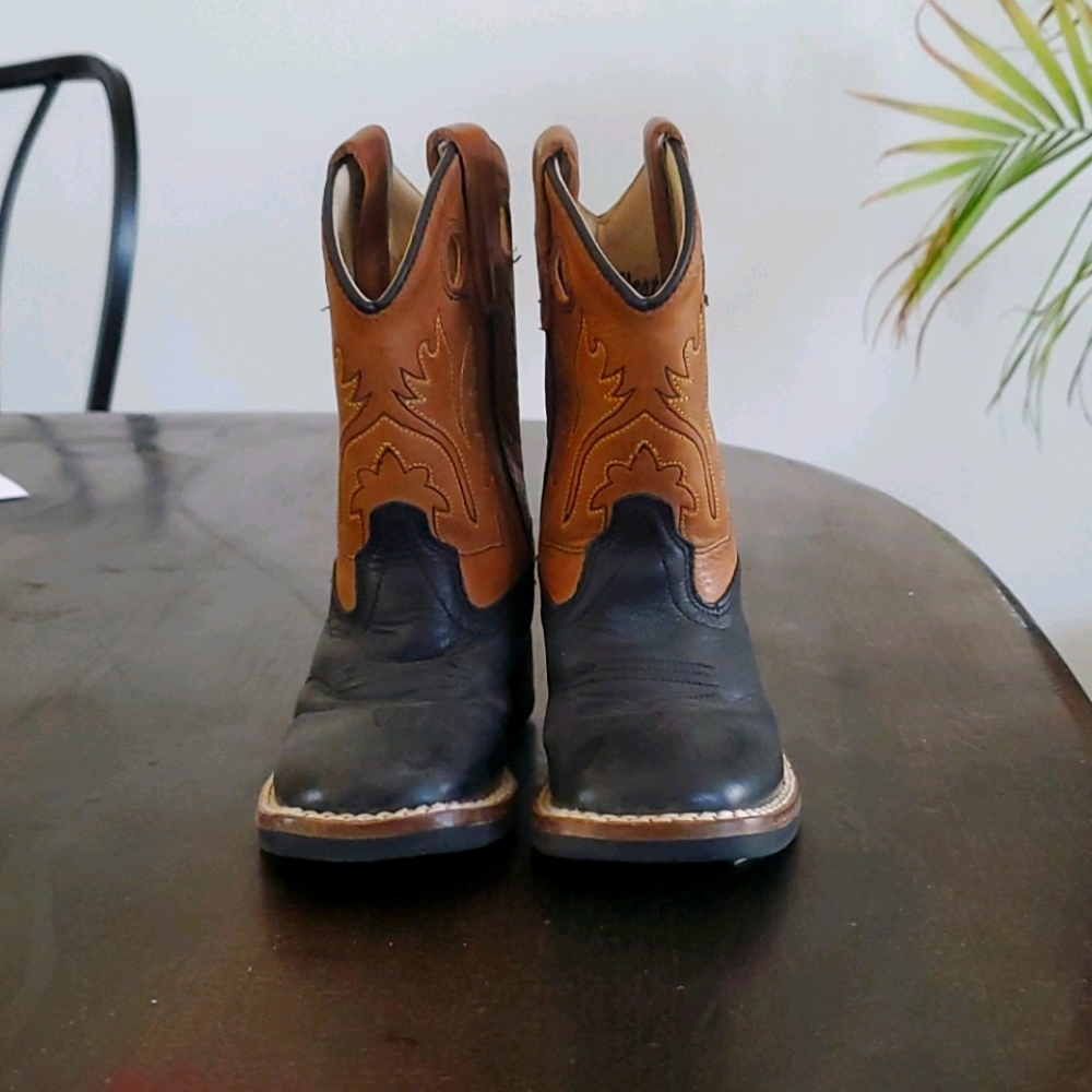 Toddler boots